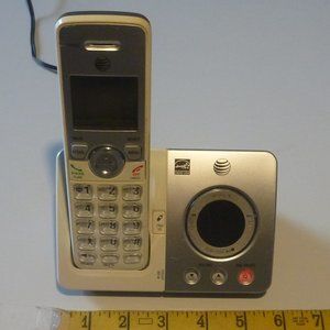 AT&T DECT 6.0 Cordless Telephone/ Answering System